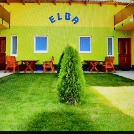 Apartmany Elba Veľký Meder Exteriör bild